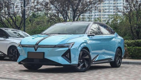 大牛配资 14.98万元起，外观简约时尚，2025款东风本田灵悉L上市！